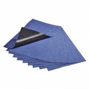 Zelfklevende vloermat die absorbeert