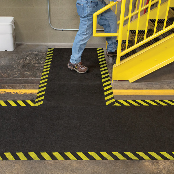 Tapis de sécurité adhésif New Pig 